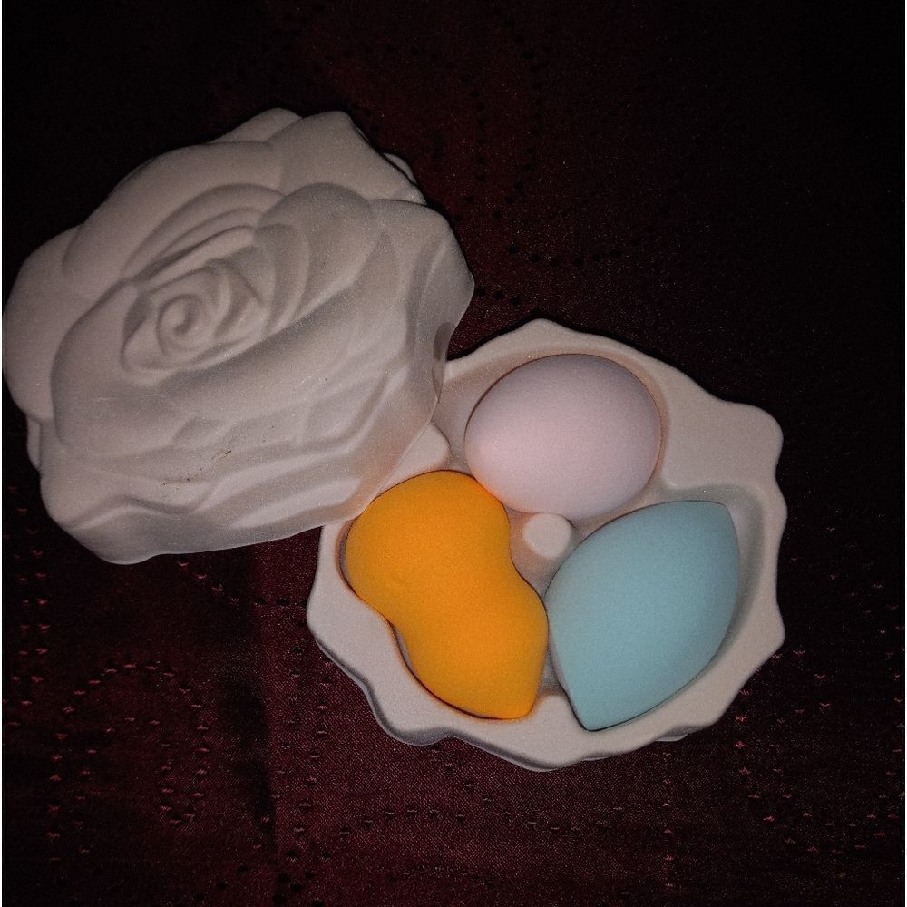 Rose Wedge applicator sponges bundle